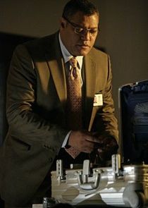 Laurence Fishburne
as Dr. Raymond Langston