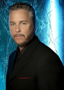 William Petersen
as Gil Grissom
