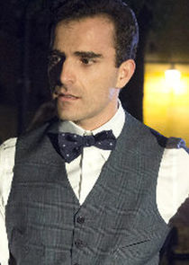 Borja Luna
as Miguel