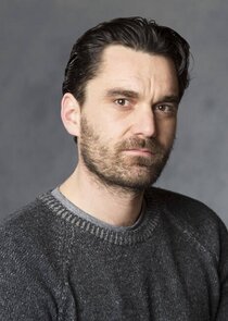 Gray Powell
as Paul Bauer