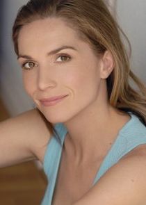 Genevieve Hegney
as Chiara