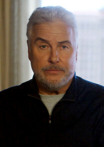 William Petersen
as Gil Grissom