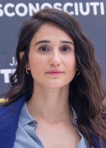 Linda Caridi
as Tina