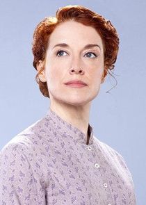 Johannah Newmarch
as Molly Sullivan