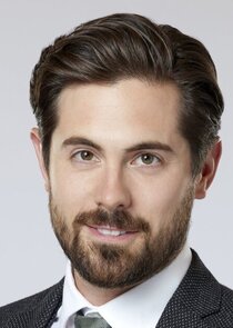 Chris McNally
as Lucas Bouchard