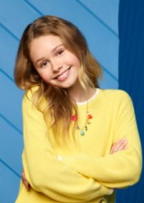 Ruby Rose Turner
as Cameron 