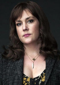 Melanie Lynskey
as Molly Strand