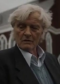 Rutger Hauer
as Joseph Peach