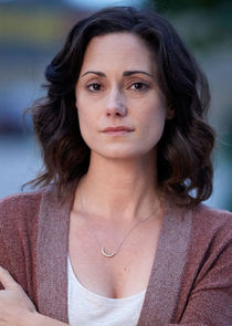 Natalie Brown
as Jessica Yolen
