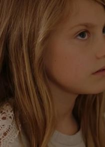 Abigail Pniowsky
as Lily Painter