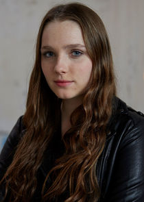 Amy Forsyth
as Margot Sleator