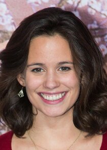 Lucie Lucas
as Camille Delmasse