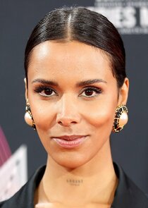 Shy'm
as Léa Robert