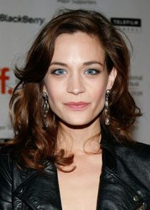 Kathleen Munroe
as Detective PJ McFadden