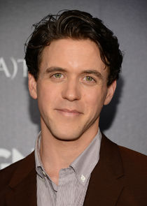 Ashley Zukerman
as Keith Lamplighter