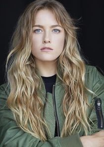 Madison Lawlor
as Hassie Clarkman