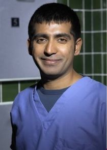 Ravi Kapoor
as Dr. Mahesh 