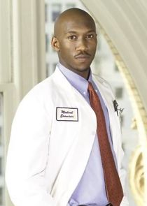 Mahershala Ali
as Dr. Trey Sanders