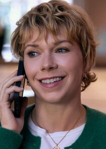 Mary Elizabeth Ellis
as Emily Nieuwendyk-Piñero