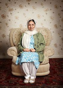 Shobu Kapoor
as Mrs Khan