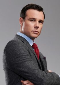 Rupert Evans
as Harry Greenwood