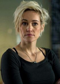 Luvia Petersen
as Jasmine Garza