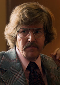 J.C. MacKenzie
as Skip Fontaine