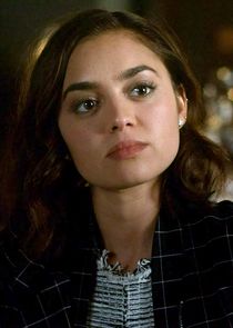 Shazi Raja
as Amanda Neel