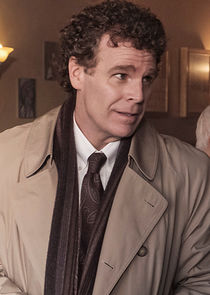 Jere Shea
as Hank Signa