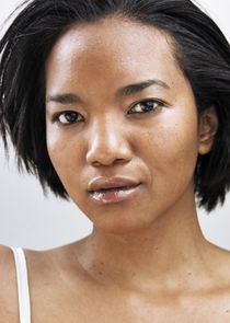 Chipo Chung
as Vivian