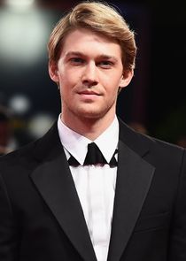 Joe Alwyn
as Nick