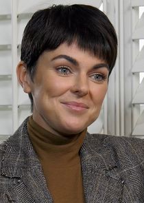 Serinda Swan
as Jenny Cooper