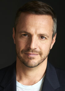 Sergio Di Zio
as Enrico Fiori