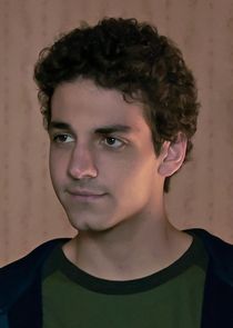 Ehren Kassam
as Ross Kalighi