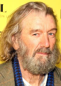 Clive Russell
as The Fool