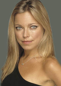 Sarah Alexander
as Susan Walker