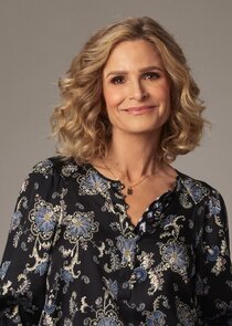 Kyra Sedgwick
as Jean Raines
