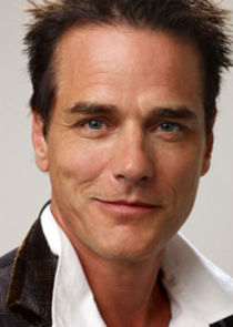 David Keeley
as Padraic Byrnes