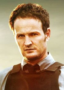 Jason Clarke
as Detective Jarek Wysocki
