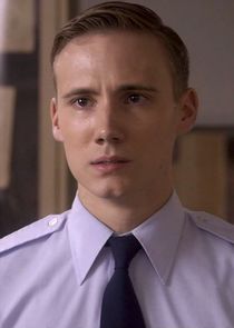 Elliott Heck
as Beau