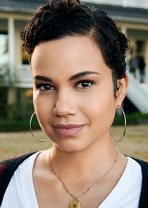 Michele Weaver
as Luly Perry