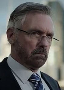 Andrew McFarlane
as Minister Geoff Matthews