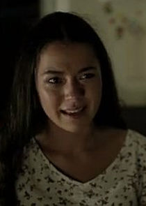 Tamala Shelton
as Alinta West