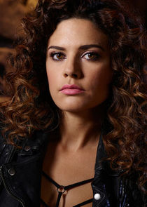 Angélica Celaya
as Zed Martin