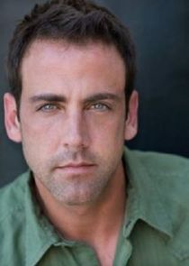 Carlos Ponce
as Felix Gonzalez
