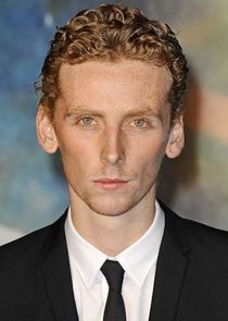 Edward Ashley
as Steffon Fossoway