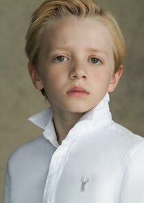 Dexter Sol Ansell
as Egg