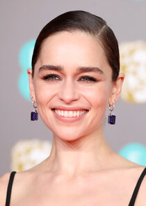 Emilia Clarke
as Bea