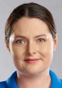 Lauren Ash
as Dina Fox