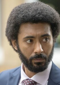 Zach Wyatt
as DS Phil Parhatka